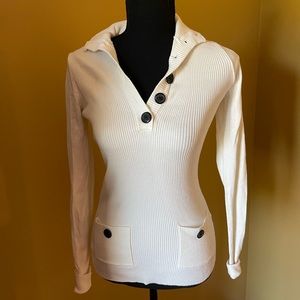 Sweater with buttons
